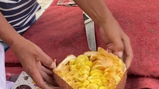 BUAH INI MEMANG MIRIP SEKALI DENGAN NANGKA SERING DIBUAT BAHAN KULINER, APA NAMA BUAH INI?