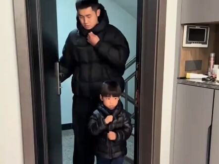 妈妈一次一次让父子俩帮忙，结果俩人忍无可忍直接拒绝