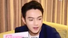 给你们看一个说绕口令的许凯!太搞笑了哈哈哈