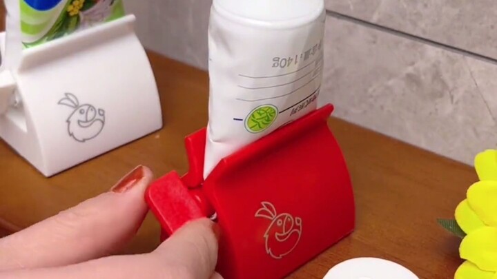 Is a toothpaste squeezer a lazy person’s must-have or just a waste of money?