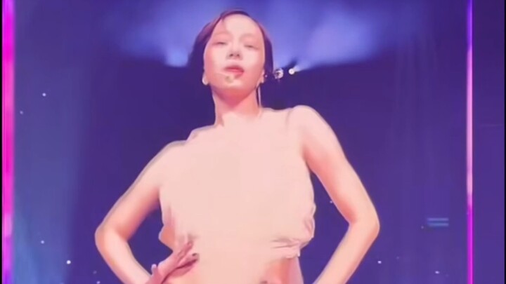 Thử thách nhịn cười à? Tôi thua rồi!