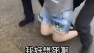 Versi lengkap video asli "Aku Sangat Ingin Makan" oleh Bibi Mickey Mouse.