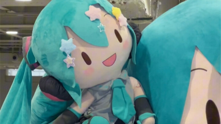 My mom took me to a comic con!