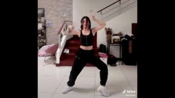 BINI Sheena dancing to "HIT YA!" by LAPILLUS | Kumu Live | PPOP Tiktok