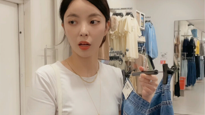 Some people you only see once in a lifetime—just once, just once...