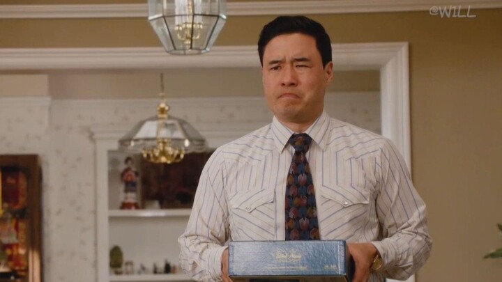 لا تتحدث عن الأم السمينة بالسوء من وراء ظهرها، فالعواقب وخيمة!