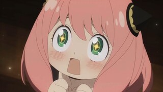 Orang tuaku aneh dan aku imut