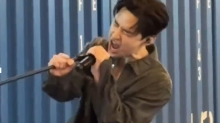 Everything Can Be a Musical Instrument! Henry Lau’s Loopstation Live Performance of “Believer”