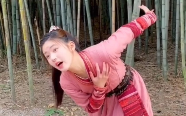 Behind the scenes of Zhao Lusi's Imperial College coming to a female disciple
