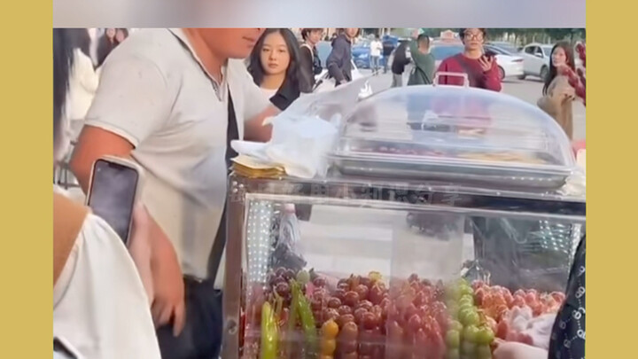 تآمروا معًا للاعتداء على الآخرين #حادثة حلوى الشوكة في ناننينغ، غوانغشي #طالبة جامعية #بائع متجول #ر