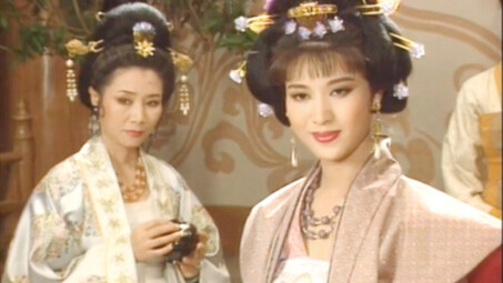 The hair volume of Tang Dynasty noblewomen vs. today’s—what a stark contrast!