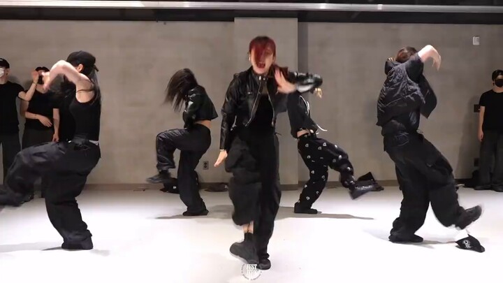 Kelas grup yang ditunggu-tunggu di akhir tahun! Keren banget 🖤【TURNS Group】Koreografer JID, Kenny Ma