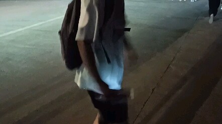 当你室友第一次要妹子微信...