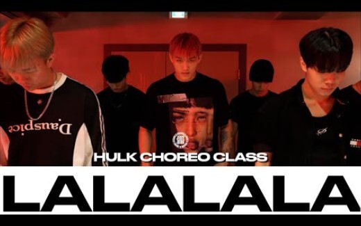 Koreografer asli datang! KELAS COREO HULK | Stray Kids - 樂 LALALALA