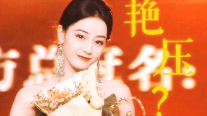【Dilraba Dilmurat】She makes no effort to vie with spring, letting all the other blossoms envy her.