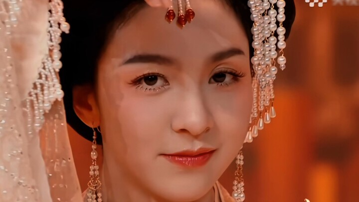 Tang Shiyi's "Dream of Chang'an" Neon Feather Dance-4K Restoration