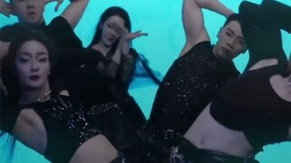 我靠！！！迪丽热巴更新抖抖舞蹈丝滑变装 巴姐真的太美了啊啊啊舞蹈好带感啊啊啊