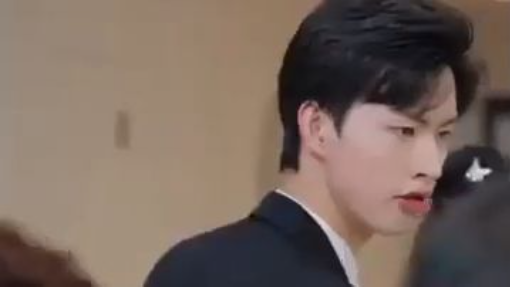 The heiress's return brother's favor