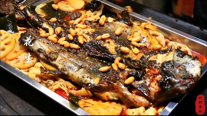Uncle Shi's secret recipe for Wanzhou grilled fish is so fragrant and spicy that it whets the appeti