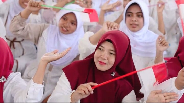 IBU GURU SEMANGAT SHOLAWATANNYA