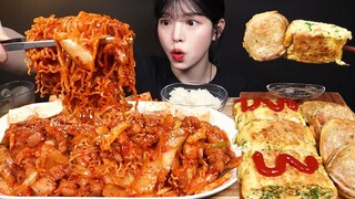 SUB)매콤쫀득 통돼지 두루치기 먹방!(ft.라면사리) 계란말이에 오징어순대까지 집밥 한식 꿀조합 리얼사운드 Mukbang Asmr