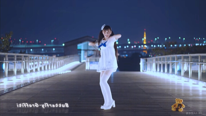 【Kucing Penggigit】Kupu-kupu·Grafiti Kupu-kupu·Grafiti (Lirik Bahasa Mandarin) (Versi Cermin untuk Pe