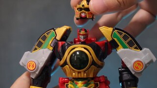This should have been a super exciting toy full of emotions, but it was ruined by this sticker! Band