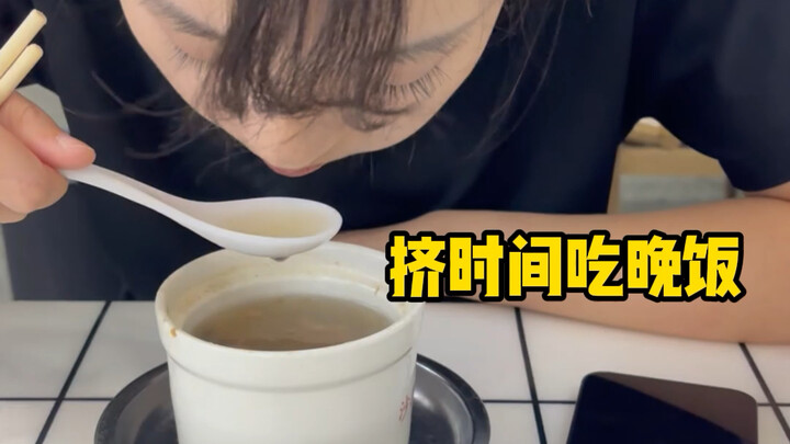 أليستو فضوليين عن حياتي؟ وجدت بعض اللقطات الخفية لأريكم إياها!