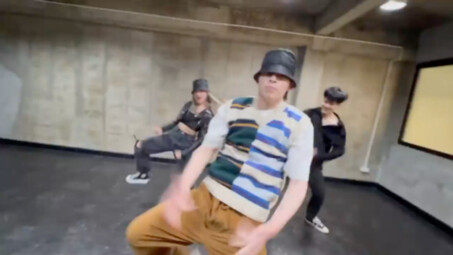 【santaearth｜شينتا ديدي صغير الأرض】 【pondPhuwin｜بون بان فوين ديدي الصغير】 مجمّع رقصات شينتا ديدي وبون