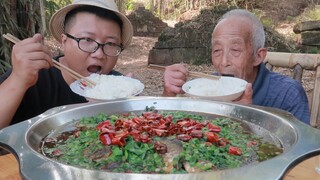 Boiled Crucian Carp with Chinese Chives: A Lip-smacking Recipe