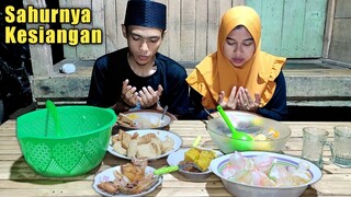 MENU SAHUR SEDERHANA, SAYUR BENING BAYAM, TAHU TEMPE, IKAN ASIN, SAMBEL, KERUPUK, MASAKAN KAMPUNG