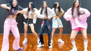闵熙珍新女团NewJeans新歌Hype Boy练习室