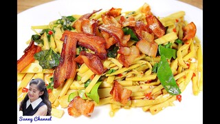 หน่อไม้ผัดพริกสด เบค่อนกรอบ : Stir Fried Spicy Bamboo Shoot with Crispy Bacon l Sunny Thai Food