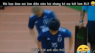 Khi bạn đam mê diễn hài nhưng ba mẹ bắt làm BLV #meme