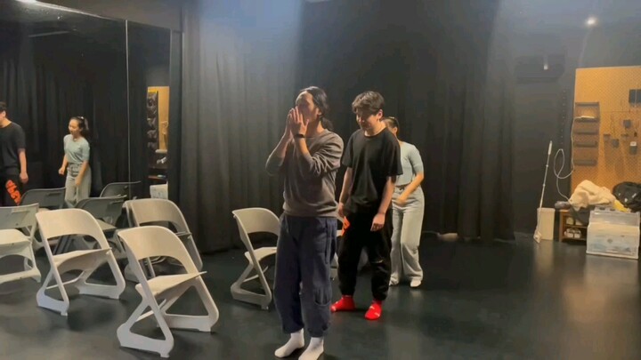 人是人位是位，退拜完后是转拜，神功大成？