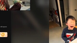 xqc looks at Chinese bear children