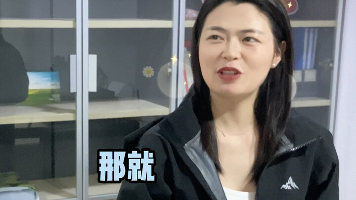 بمقاطعة جيانغشي، مدينة بينغشيانغ، مبلغ 50 يوانًا لتصوير فيلم دعائي لمنطقة جبل وو قونغ السياحية.