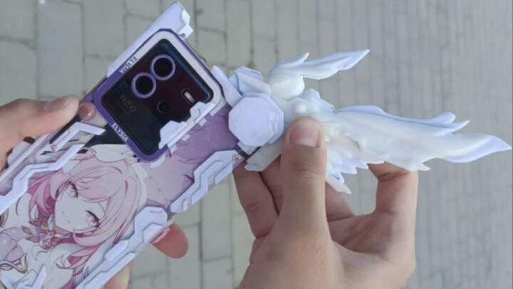 给爱莉希雅的手机壳装上翅膀