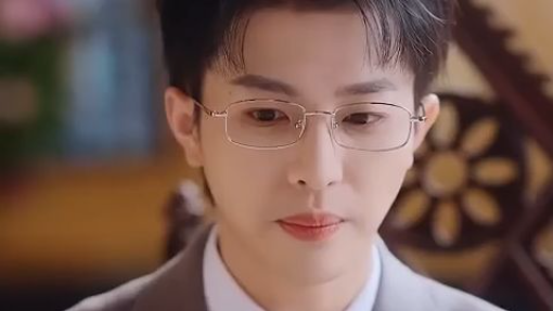 Gadis tunawisma diambil CEO, mendapat kekuatan super, dan jadi kesayangan keluarga