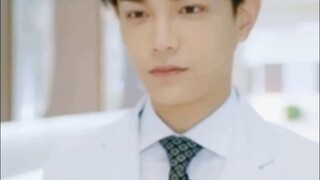 "Ding Yuxi×Yang Tianxiang" #韫色หนาเกินไป# เมื่อคุณและเพื่อนๆ ที่ตามล่านักพากย์ ดูละครด้วยกัน...