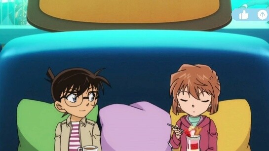 The sweet boy Conan bought all the food to comfort Ai😊