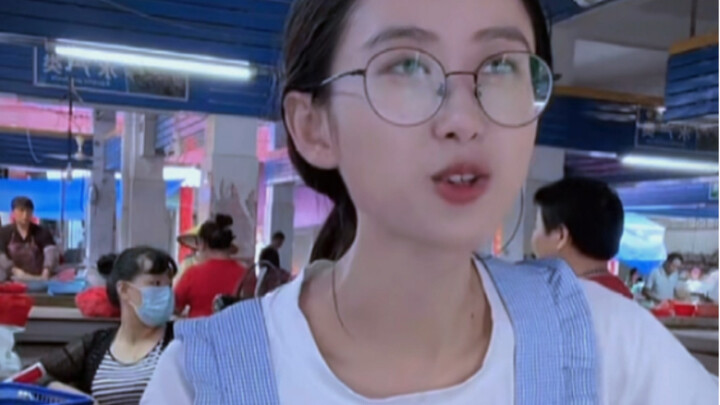 เพื่อนทางอินเทอร์เน็ตมักจะมาเล่าให้ฉันฟังด้วยน้ำตาว่าชีวิตมันไม่ง่าย หาความหวังไม่เจอ แต่ถ้าคุณได้ลอ