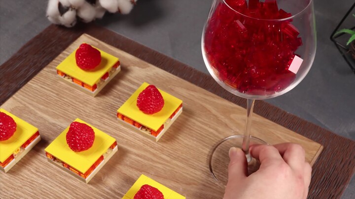 Delicious appetizers, shaking wine glasses [Lego stop motion animation]
