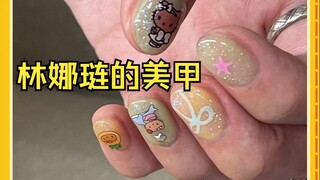 Bàn tay của Lin Nayoon quả thực là bàn tay yêu thích của các thợ làm móng, chiều dài nền móng cũng r