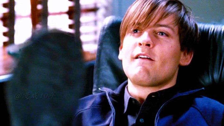 คนอื่นบิดเบี้ยว: ฉันจะทำลายโลก  ทอบีบิดเบี้ยว: ขอค่าจ้างสองเท่า  ซื้อสูทแล้วเต้นมึนๆ  จีบสาว