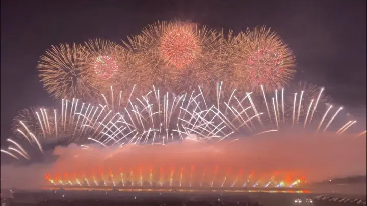 若狭高浜の海が金色に染まる 若狭高浜花火大会21 Wakasa Takahama Fireworks Display 21 Bilibili