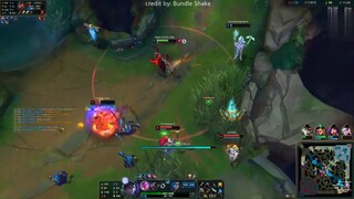 Giả bộ yếu đuối zed outplay thành công yasuo trong trụ khiến cả đội bất ngờ #game