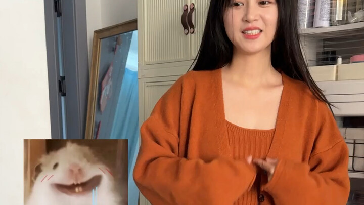 เซ็กซี่มาก เหมือนแอบใส่เสื้อผ้าผู้ใหญ่เลย