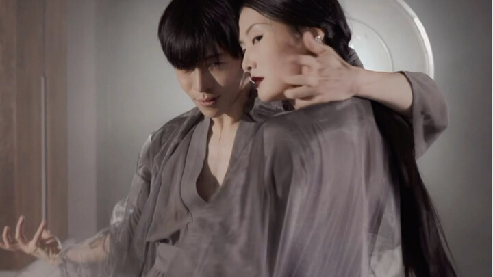 Collaborated with Xiao Ge to choreograph "Half Fox"