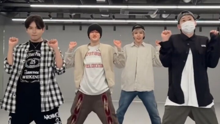 Saling berkolaborasi lagi! Taro Shoki + SJ Eunhyuk dan Kyuhyun dalam tantangan tari Show Time